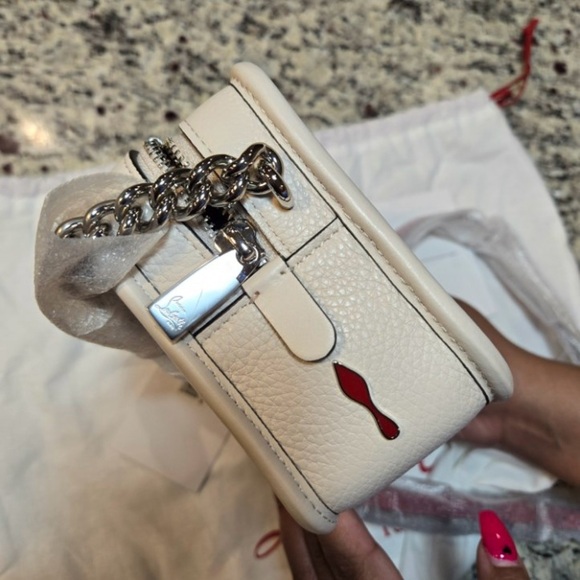 NEW Christian Louboutin Radioloubi Leather Shoulder Bag in Leche Color - Picture 6 of 6